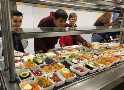 Avant notre accompagnement au Collège, les entrées étaient servies en portion individuelle